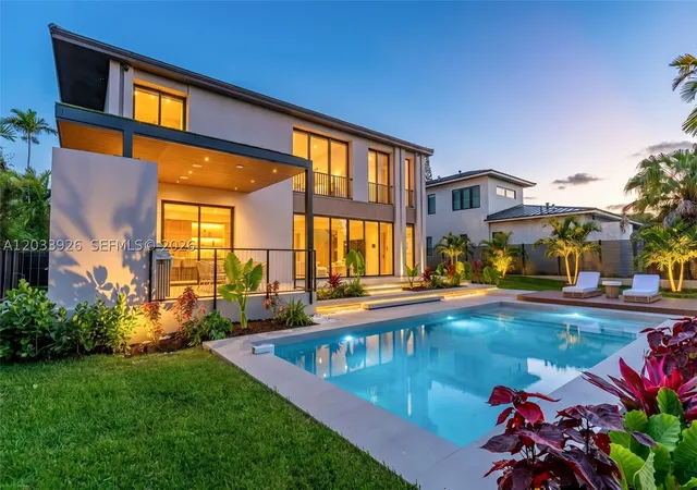Photo 3 of Single family home for sale at 5854 Sw 30th St, Miami, FL 33155 | MLS# A12033926 | Listing updated on 2026-10-04