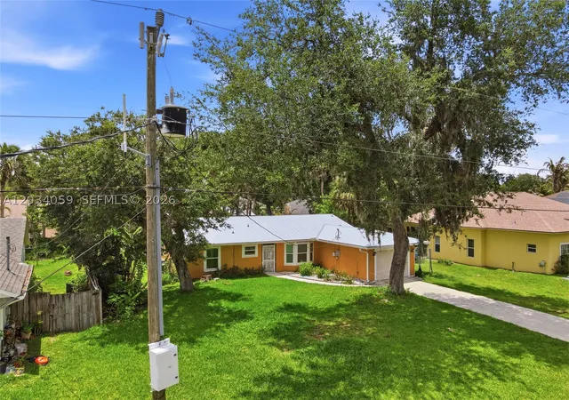Photo 2 of Single family home for sale at 2350 Sw Vardon St, Port St Lucie, FL 34953 | MLS# A12034059 | Listing updated on 2026-09-11