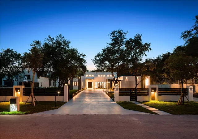 Photo 44 of Mansion for sale at 6200 Sw 83 Av, Miami, FL 33143 | MLS# A12033906 | Listing updated on 2026-10-06