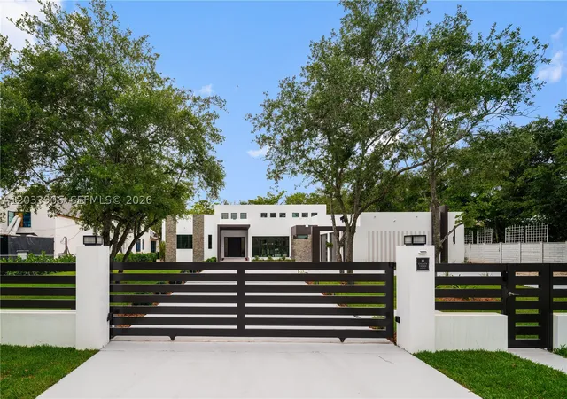Photo 3 of Single family home for sale at 6200 Sw 83 Av, Miami, FL 33143 | MLS# A12033906 | Listing updated on 2026-09-13