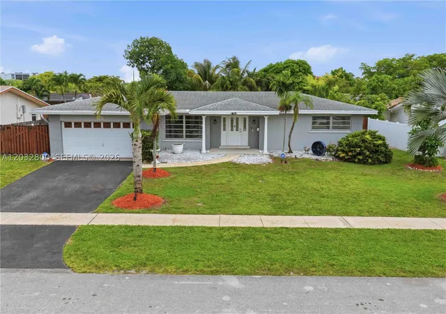 Photo 1 of Sale Pending at 7421 Nw 14th St, Plantation, FL 33313 | MLS# A12032800 | Listing updated on 2026-09-01