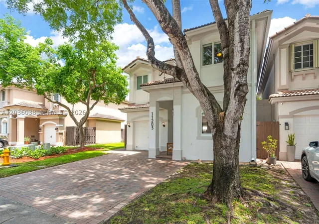 Photo 3 of Single family home for sale at 11203 Nw 73rd Ter, Doral, FL 33178 | MLS# A12036038 | Listing updated on 2026-09-26