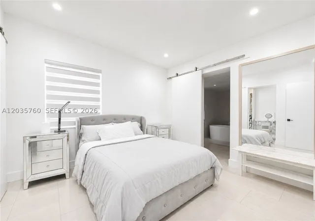 Photo 2 of Single family home for sale at 960 Ne 146th St, North Miami, FL 33161 | MLS# A12035760 | Listing updated on 2026-08-27
