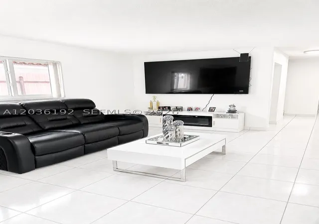 Photo 2 of Single family home for sale at 380 W 45th St, Hialeah, FL 33012 | MLS# A12036192 | Listing updated on 2026-09-01
