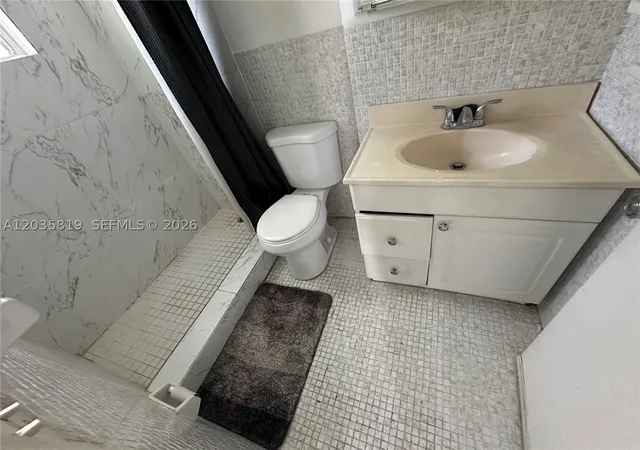 Photo 3 of Sale Pending at 1340 Lincoln Rd #309, Miami Beach, FL 33139 | MLS# A12035819 | Listing updated on 2026-09-11