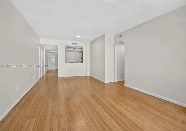Photo 3 of Condo for sale at 3340 Ne 190th St #402, Miami, FL 33180 | MLS# A12033978 | Listing updated on 2026-09-09