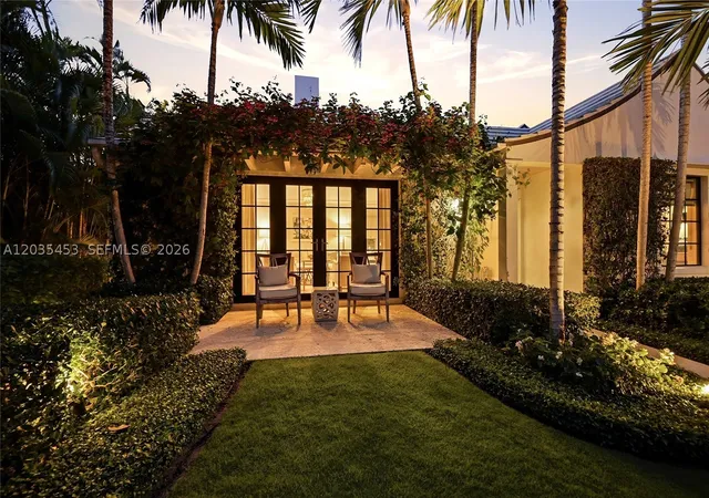 Photo 2 of Single family home for sale at 135 Chilean Ave, Palm Beach, FL 33480 | MLS# A12035453 | Listing updated on 2026-09-24