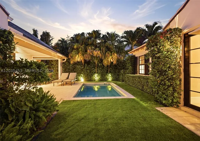 Photo 3 of Single family home for sale at 135 Chilean Ave, Palm Beach, FL 33480 | MLS# A12035453 | Listing updated on 2026-09-24