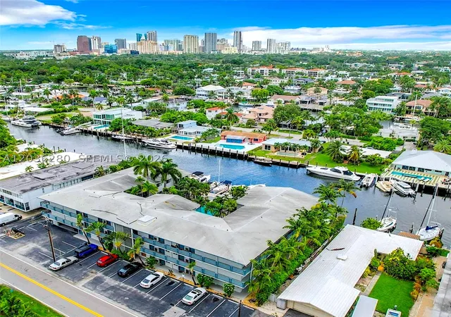 Photo 1 of Condo for sale at 1535 Se 15Th St #304, Fort Lauderdale, FL 33316 | MLS# A12036280 | Listing updated on 2026-10-06