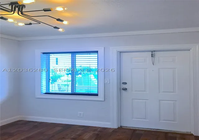 Photo 4 of Condo for sale at 1535 Se 15Th St #304, Fort Lauderdale, FL 33316 | MLS# A12036280 | Listing updated on 2026-10-06