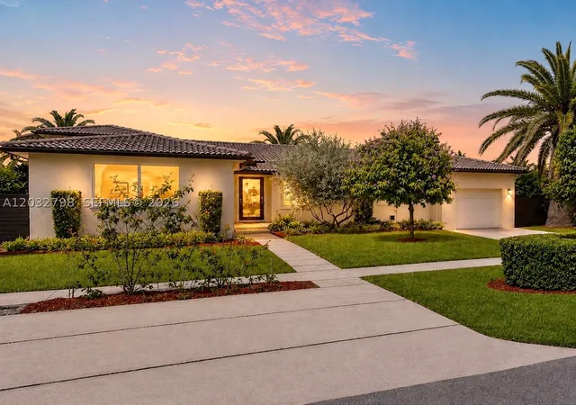 Photo 1 of Sale Pending at 1172 Ne 103rd St, Miami Shores, FL 33138 | MLS# A12032798 | Listing updated on 2026-09-15