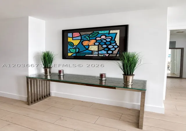 Photo 4 of Condo for sale at 253 Ne 2Nd St #3004, Miami, FL 33132 | MLS# A12036671 | Listing updated on 2026-09-10