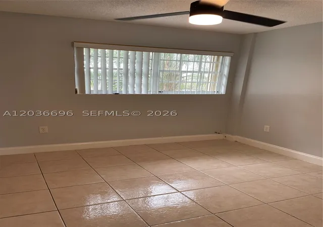 Listing Photo 5 - Condo for sale in building located at 7510 Sw 152Nd Ave, Miami, FL 33193 - Unit #B202