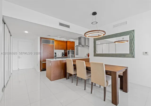 Photo 3 of Condo for sale at 495 Brickell Ave #905, Miami, FL 33131 | MLS# A12036920 | Listing updated on 2026-09-13