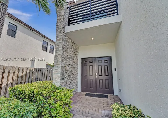 Photo 2 of Sale Pending at 20900 Ne 2nd Ct, Miami, FL 33179 | MLS# A12036707 | Listing updated on 2026-09-23