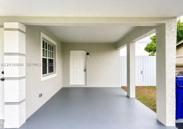 Photo 2 of Single family home for sale at 3040 Nw 20th St, Fort Lauderdale, FL 33311 | MLS# A12036896 | Listing updated on 2026-09-14