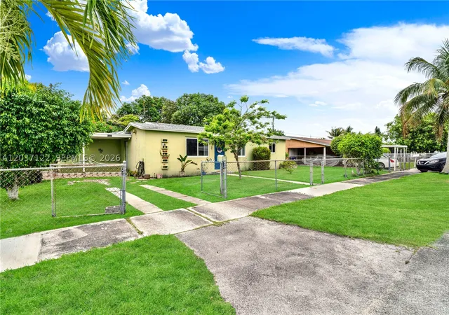 Photo 3 of Single family home for sale at 14611 Sw 103rd Ct, Miami, FL 33176 | MLS# A12037122 | Listing updated on 2026-08-31