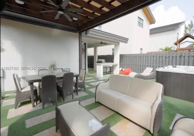 Photo 3 of Single family home for sale at 7661 Nw 103rd Ct, Miami, FL 33178 | MLS# A12037161 | Listing updated on 2026-09-04