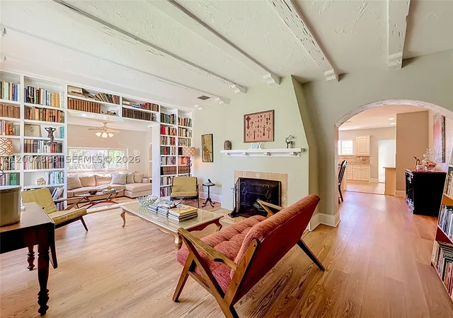 Photo 3 of Single family home for sale at 1029 Harrison St, Hollywood, FL 33019 | MLS# A12004869 | Listing updated on 2026-10-03