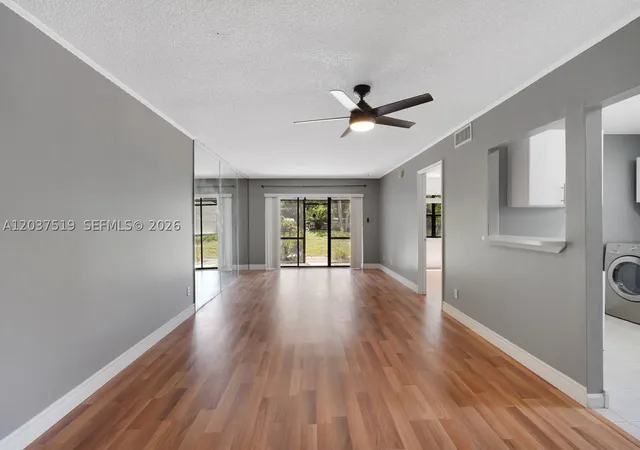 Listing Photo 1 - Condo for sale in building located at 301 N Pine Island Rd, Plantation, FL 33324 - Unit #165