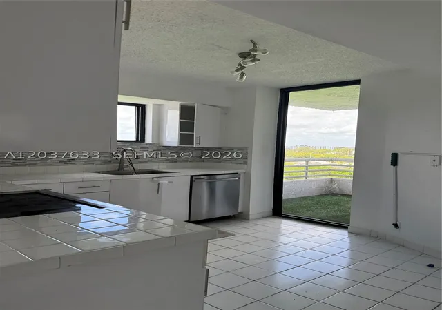 Photo 3 of Condo for sale at 3300 Ne 191st St #1001, Miami, FL 33180 | MLS# A12037633 | Listing updated on 2026-09-10
