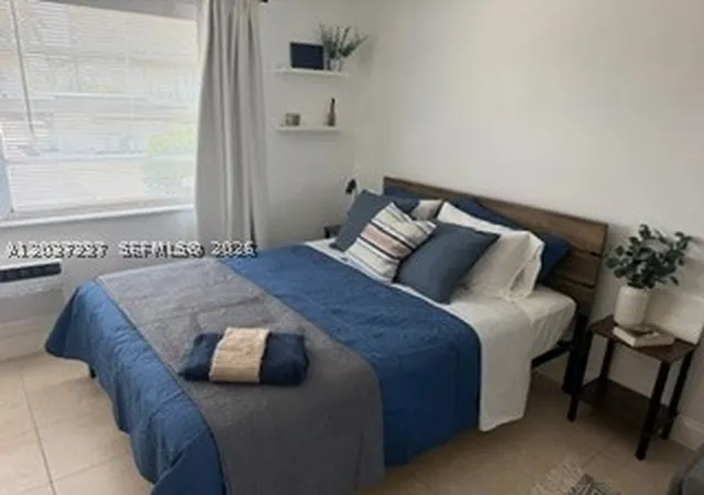 Listing Photo 5 - Condo for sale in building located at 13 Ne 2Nd Ave, Dania Beach, FL 33004 - Unit #203