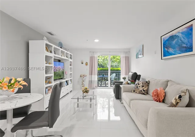 Photo 2 of Sale Pending at 10950 Nw 82nd St #115, Doral, FL 33178 | MLS# A12037486 | Listing updated on 2026-09-14