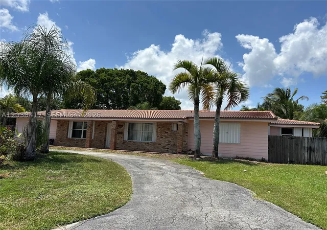 Photo 1 of Single family home for sale at 8385 Sw 105th St, Miami, FL 33156 | MLS# A12038417 | Listing updated on 2026-09-13