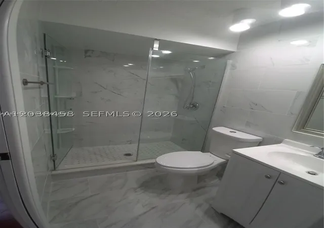 Photo 12 of Townhouse for sale at 6533 Nw 170Th Ln, Hialeah, FL 33015 | MLS# A12038458 | Listing updated on 2026-09-17