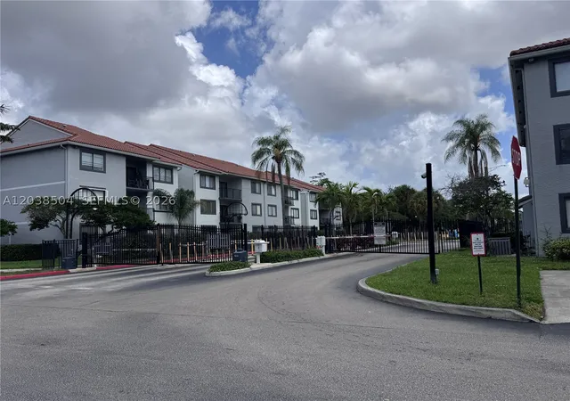 Photo 3 of Condo for sale at 9100 W Atlantic Blvd #622, Coral Springs, FL 33071 | MLS# A12038504 | Listing updated on 2026-09-18