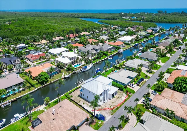 Photo 1 of Single family home for sale at 8967 Se Star Island Way, Hobe Sound, FL 33455 | MLS# A12038010 | Listing updated on 2026-08-26