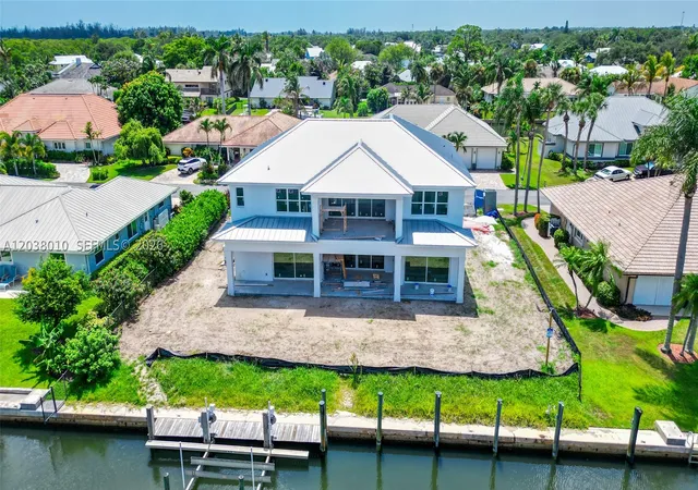 Photo 3 of Single family home for sale at 8967 Se Star Island Way, Hobe Sound, FL 33455 | MLS# A12038010 | Listing updated on 2026-08-26