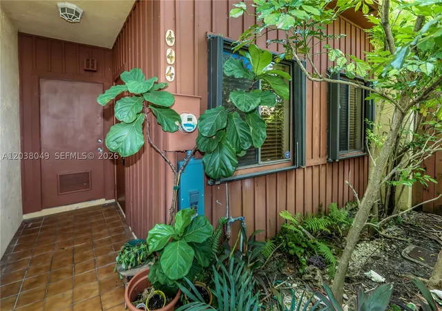 Photo 1 of Townhouse for sale at 444 Se 14th St, Dania, FL 33004 | MLS# A12038049 | Listing updated on 2026-10-03