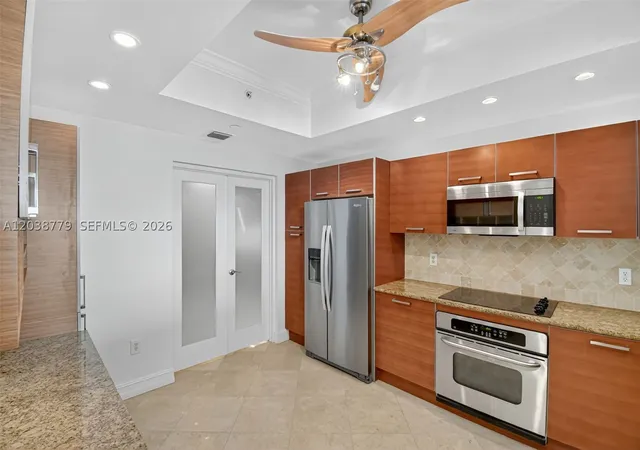 Photo 3 of Sale Pending at 3330 Ne 190th St #1611, Miami, FL 33180 | MLS# A12038779 | Listing updated on 2026-08-27