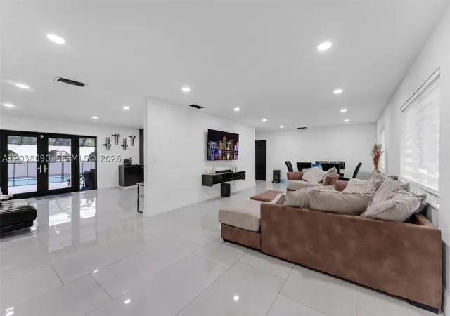 Photo 3 of Single family home for sale at 551 Sw 127Th Ave, Miami, FL 33184 | MLS# A12038090 | Listing updated on 2026-10-06