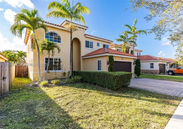 Photo 1 of Single family home for sale at 1760 Ne 36th Ave, Homestead, FL 33033 | MLS# A12039173 | Listing updated on 2026-09-13