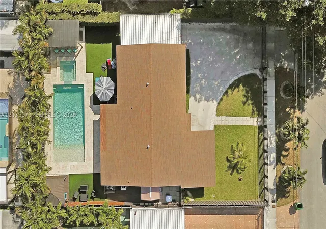 Photo 2 of Single family home for sale at 6751 Sw 13th St, Miami, FL 33144 | MLS# A12039076 | Listing updated on 2026-09-01