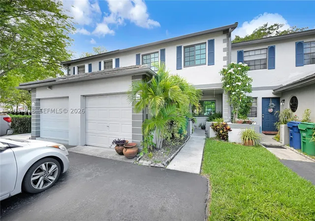 Photo 1 of Townhouse for sale at 15561 Sw 110th Ter, Miami, FL 33196 | MLS# A12037318 | Listing updated on 2026-10-07