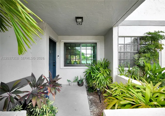 Photo 2 of Townhouse for sale at 15561 Sw 110th Ter, Miami, FL 33196 | MLS# A12037318 | Listing updated on 2026-10-07