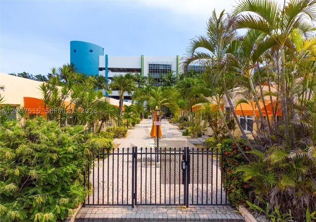 Photo 3 of Condo for sale at 336 Arthur St #118, Hollywood, FL 33019 | MLS# A12037515 | Listing updated on 2026-08-20