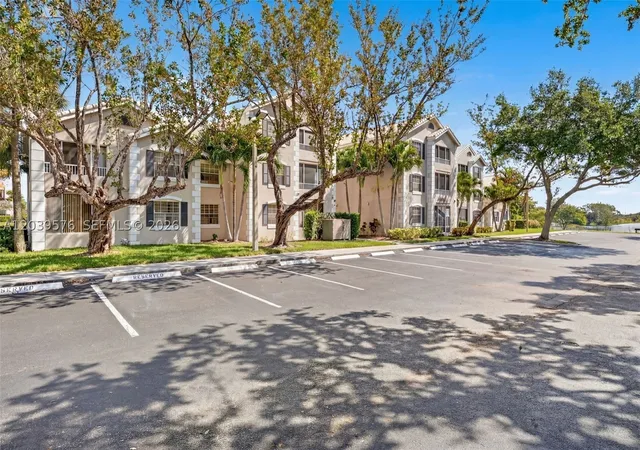 Photo 2 of Condo for sale at 2841 N Oakland Forest Dr #110, Oakland Park, FL 33309 | MLS# A12039576 | Listing updated on 2026-09-01