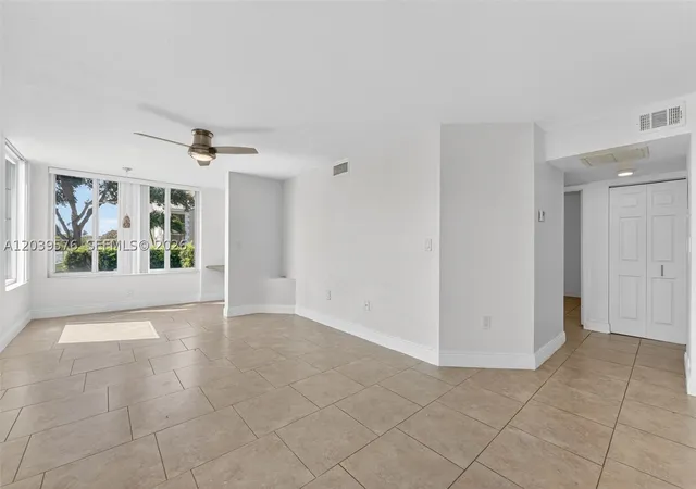 Listing Photo 5 - Condo for sale in building located at 2841 N Oakland Forest Dr, Oakland Park, FL 33309 - Unit #110