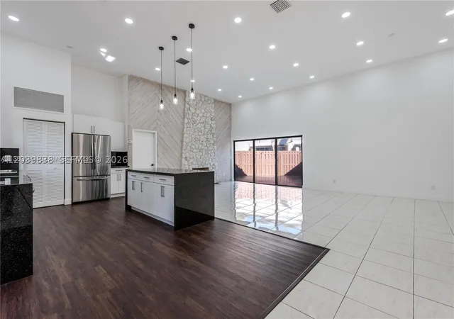Photo 4 of House for sale at 601 Leslie Dr, Hallandale Beach, FL 33009 | MLS# A12039838 | Listing updated on 2026-10-02