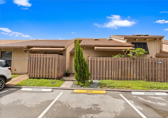 Photo 2 of Townhouse for sale at 8021 Sw 21st Ct, Davie, FL 33324 | MLS# A12040005 | Listing updated on 2026-08-27
