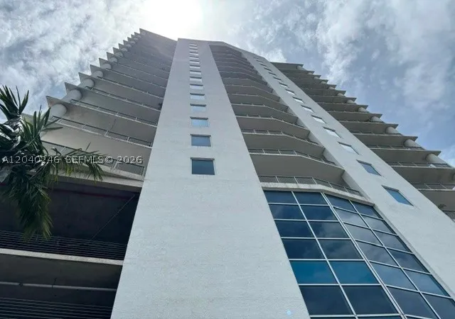 Photo 1 of Condo for sale at 10 Sw South River Dr #1109, Miami, FL 33130 | MLS# A12040246 | Listing updated on 2026-09-03