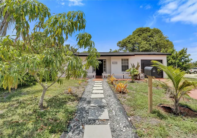 Photo 2 of Single family home for sale at 6280 Sw 8th Pl, North Lauderdale, FL 33068 | MLS# A12039245 | Listing updated on 2026-09-10