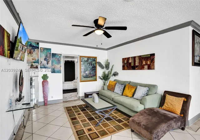 Photo 4 of Single family home for sale at 6280 Sw 8Th Pl, North Lauderdale, FL 33068 | MLS# A12039245 | Listing updated on 2026-09-10