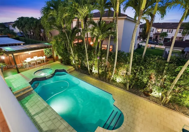 Single family home for sale at 2517 Sw 148Th Ct, Miami, FL 33185 | MLS# A12040409