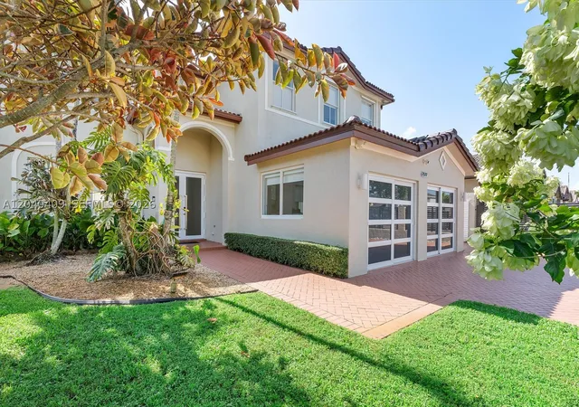 2517 SW 148th Ct