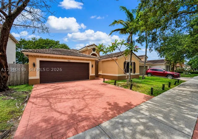 Photo 1 of Single family home for sale at 522 Ne 20th Ave, Homestead, FL 33033 | MLS# A12040499 | Listing updated on 2026-09-06